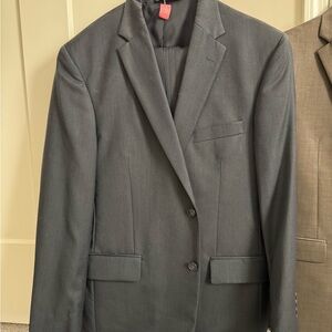 Jos A Bank Tailored Fit Traveler’s Collection Men's Dark Blue Suit